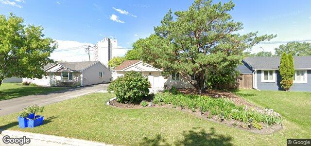 122 Braintree Crescent（加拿大曼尼托巴省温尼伯市）房屋照片