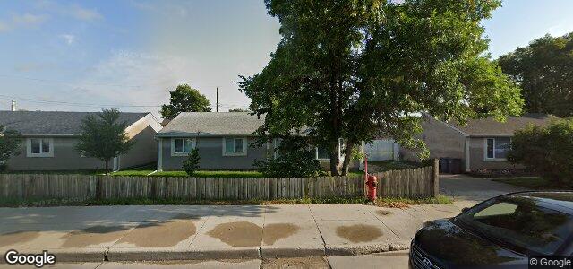 2215 Ness Avenue（加拿大曼尼托巴省温尼伯市）房屋照片