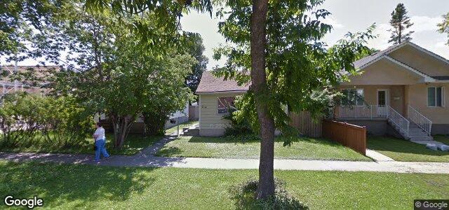 Larawan ng 214 Semple Avenue sa Winnipeg, Manitoba