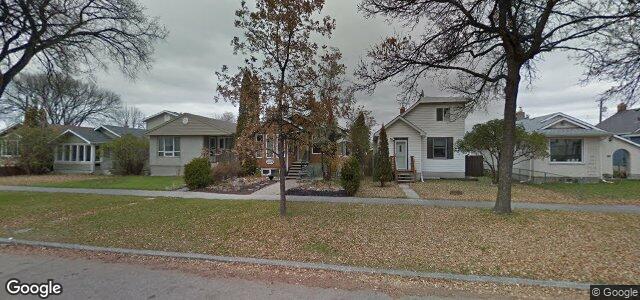 Larawan ng 239 Burrin Avenue sa Winnipeg, Manitoba