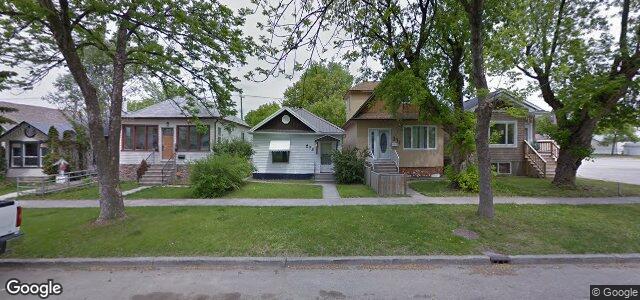 Photo of 273 Semple Avenue in Winnipeg, Manitoba