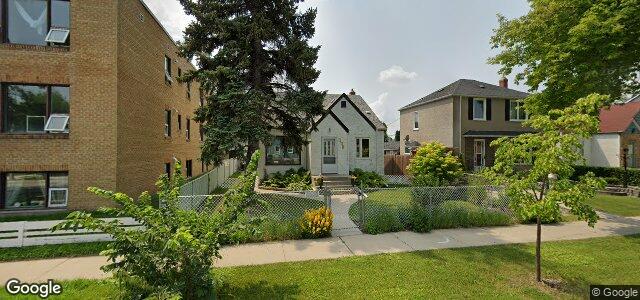 302 Enniskillen Avenue（加拿大曼尼托巴省温尼伯市）房屋照片