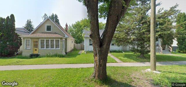 320 Semple Avenue（加拿大曼尼托巴省温尼伯市）房屋照片