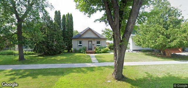 Photo of 344 Semple Avenue in Winnipeg, Manitoba