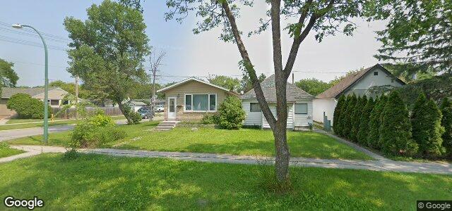 Photo of 357 Semple Avenue in Winnipeg, Manitoba