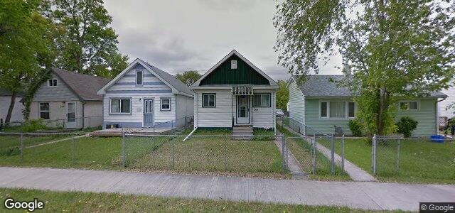 Photo of 368 Kilbride Avenue in Winnipeg, Manitoba