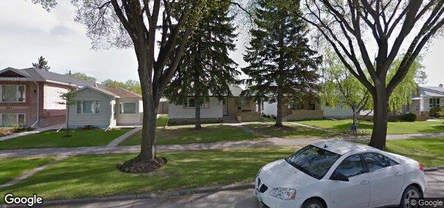 Photo of 385 Semple Avenue in Winnipeg, Manitoba