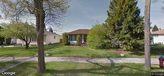 Photo of 430 Semple Avenue in Winnipeg, Manitoba