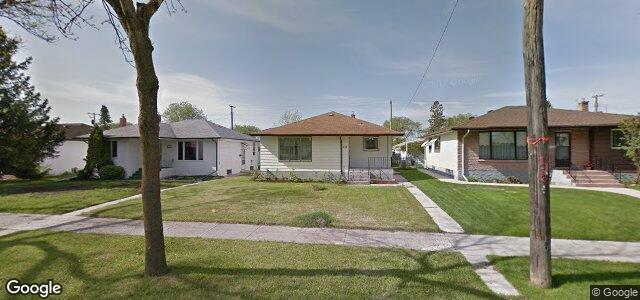 Photo of 438 Semple Avenue in Winnipeg, Manitoba