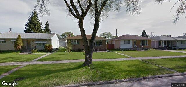 Photo of 447 Semple Avenue in Winnipeg, Manitoba