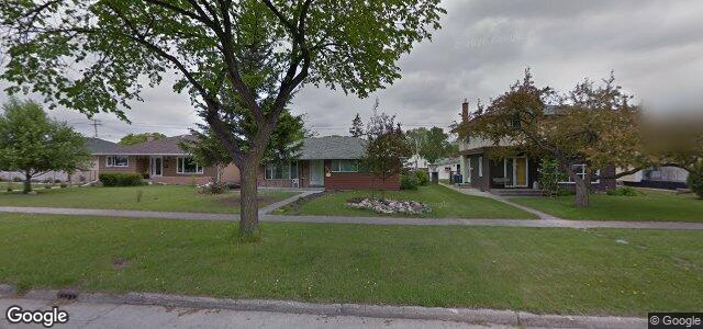 Larawan ng 449 Burrin Avenue sa Winnipeg, Manitoba