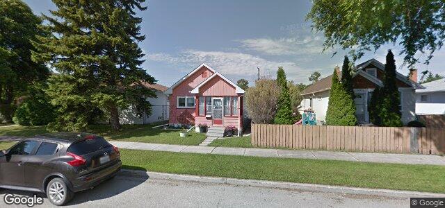 Larawan ng 449 Kilbride Avenue sa Winnipeg, Manitoba