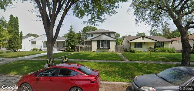Photo of 453 Perth Avenue in Winnipeg, Manitoba