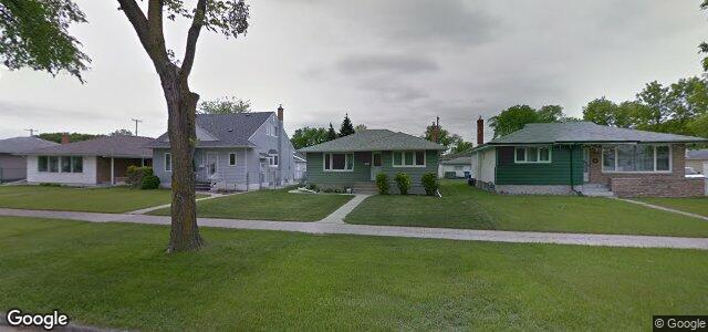 Photo of 458 Burrin Avenue in Winnipeg, Manitoba