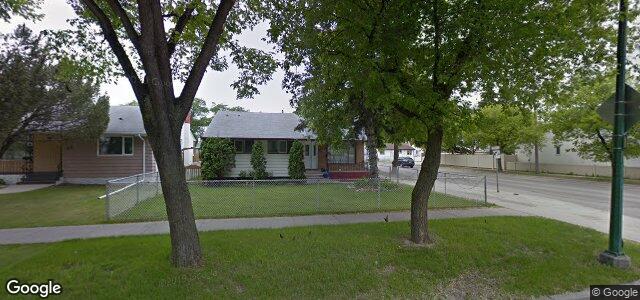 Photo of 462 Perth Avenue in Winnipeg, Manitoba