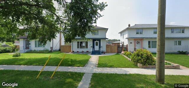 Photo of 528 Semple Avenue in Winnipeg, Manitoba