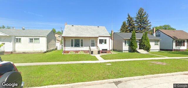 Larawan ng 529 Seven Oaks Avenue sa Winnipeg, Manitoba
