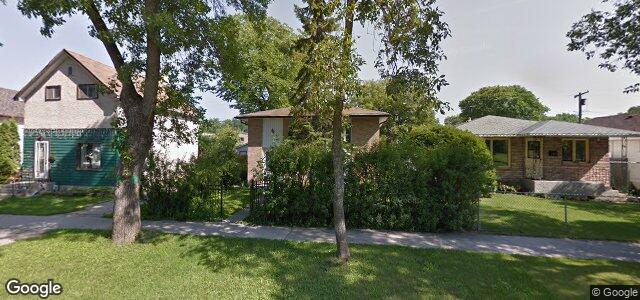 135 Whittier Avenue E（加拿大曼尼托巴省溫尼伯市）房屋照片