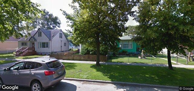 Photo of 420 Yale Avenue E in Winnipeg, Manitoba