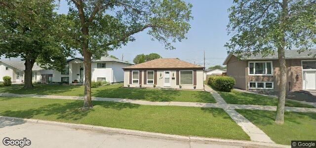 105 St Martin Boulevard（加拿大曼尼托巴省温尼伯市）房屋照片