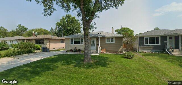 Photo of 127 Minikada Bay in Winnipeg, Manitoba