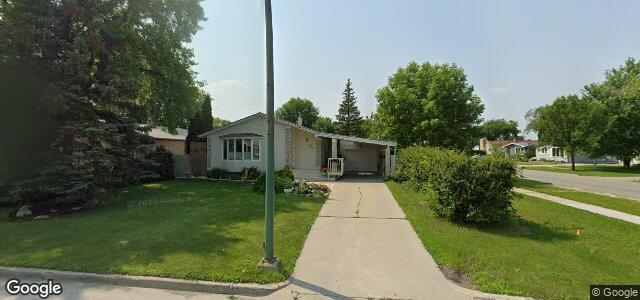 134 Laurentia Bay（加拿大曼尼托巴省温尼伯市）房屋照片