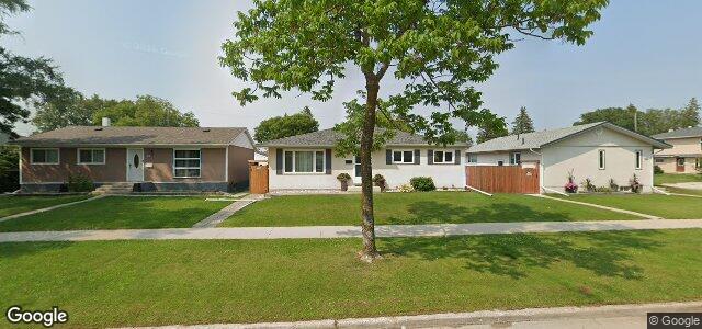 Larawan ng 135 St Claire Boulevard sa Winnipeg, Manitoba