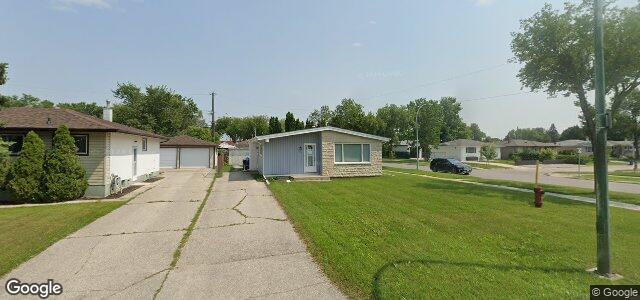 2 Walden Crescent（加拿大曼尼托巴省温尼伯市）房屋照片