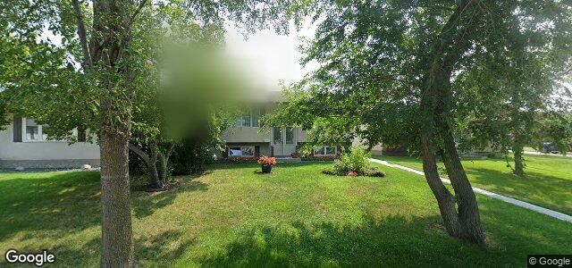 304 Thom Avenue E（加拿大曼尼托巴省温尼伯市）房屋照片