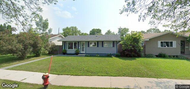 310 Larche Crescent（加拿大曼尼托巴省温尼伯市）房屋照片