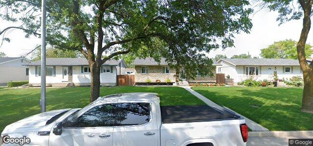 Larawan ng 315 Thom Avenue E sa Winnipeg, Manitoba