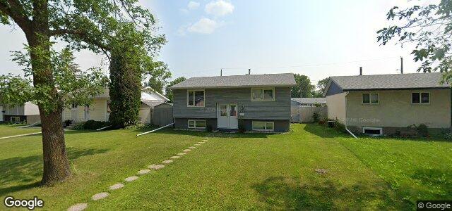 320 Thom Avenue E（加拿大曼尼托巴省温尼伯市）房屋照片