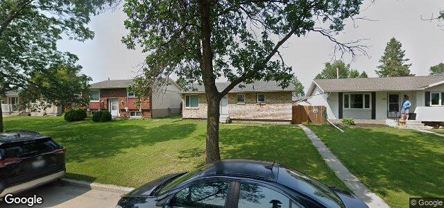 333 Thom Avenue E（加拿大曼尼托巴省温尼伯市）房屋照片