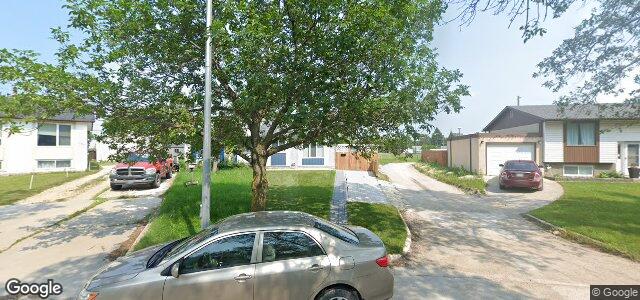 361 Larche Crescent（加拿大曼尼托巴省温尼伯市）房屋照片