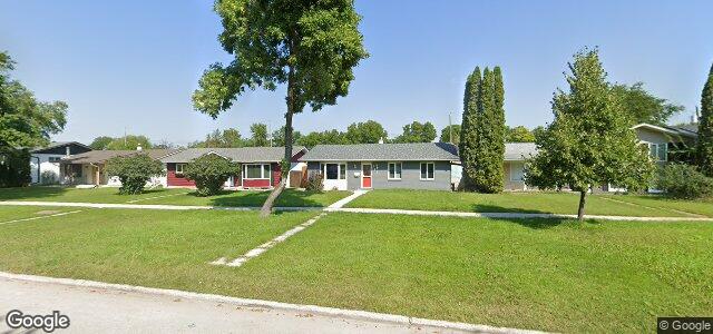 Larawan ng 707 Kildare Avenue E sa Winnipeg, Manitoba