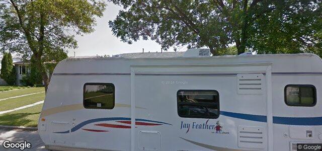 881 Wayoata Street（加拿大曼尼托巴省温尼伯市）房屋照片