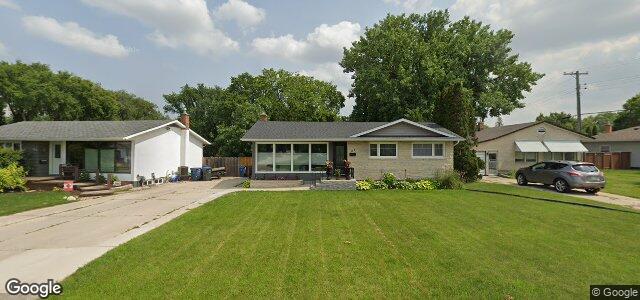 135 Larchdale Crescent（加拿大曼尼托巴省溫尼伯市）房屋照片