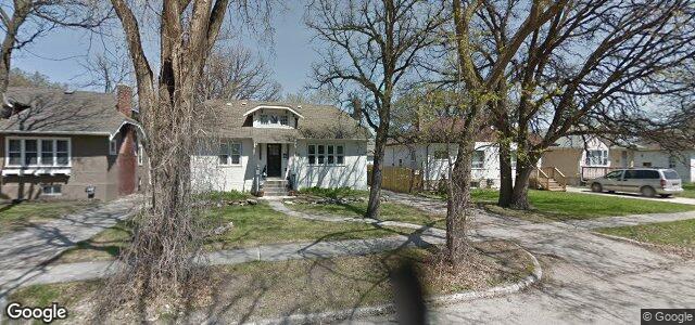 163 Hazel Dell Avenue（加拿大曼尼托巴省温尼伯市）房屋照片