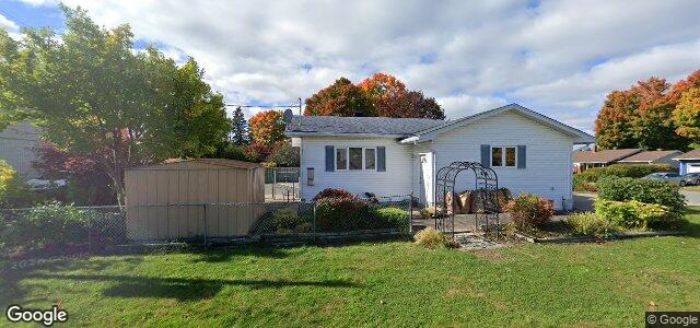 30 Oakview Avenue（加拿大曼尼托巴省温尼伯市）房屋照片