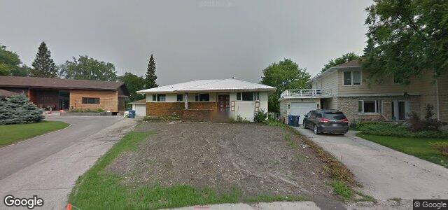 Larawan ng 320 Bredin Drive sa Winnipeg, Manitoba