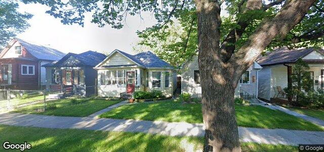 Larawan ng 233 Roseberry Street sa Winnipeg, Manitoba