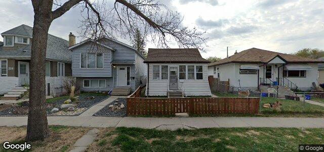 Photo of 257 Roseberry Street in Winnipeg, Manitoba