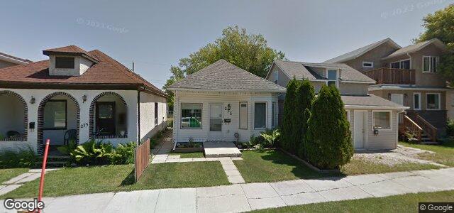 Photo of 273 Brooklyn Street in Winnipeg, Manitoba
