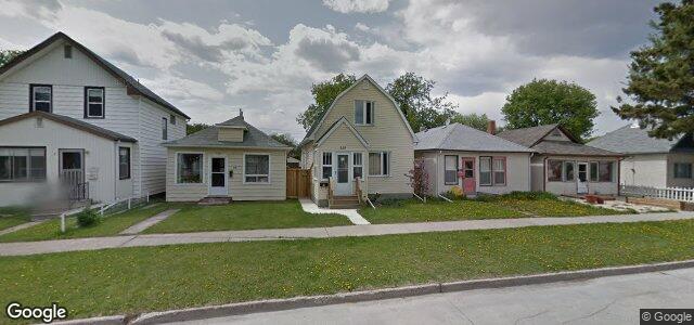 320 Parkview Street（加拿大曼尼托巴省温尼伯市）房屋照片