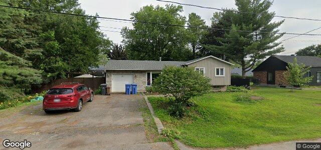 Photo of 411 Parkview Street in Winnipeg, Manitoba