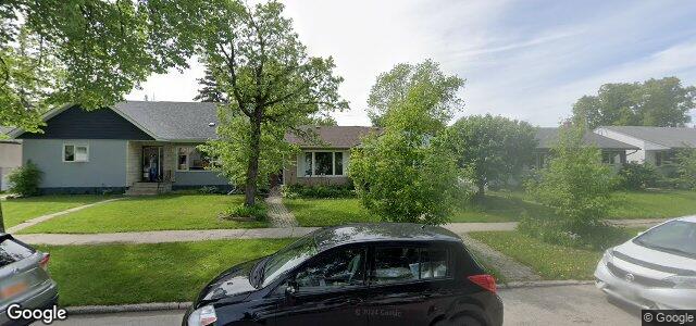 Photo of 462 Roseberry Street in Winnipeg, Manitoba