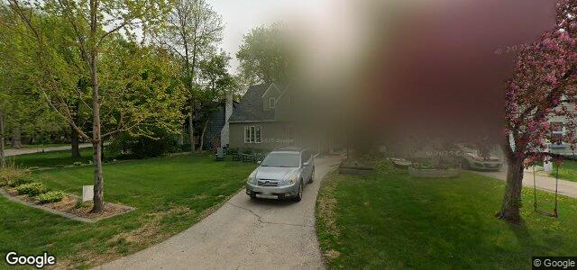 Larawan ng 384 Kingston Crescent sa Winnipeg, Manitoba