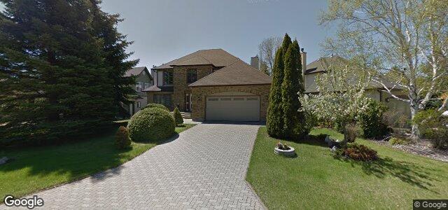 18 Pinehurst Crescent（加拿大曼尼托巴省温尼伯市）房屋照片