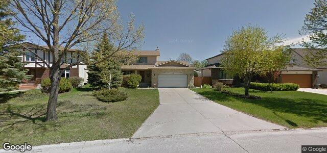 19 Pinehurst Crescent（加拿大曼尼托巴省温尼伯市）房屋照片