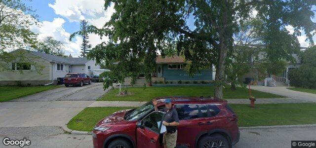 Larawan ng 398 Kirkfield Street sa Winnipeg, Manitoba